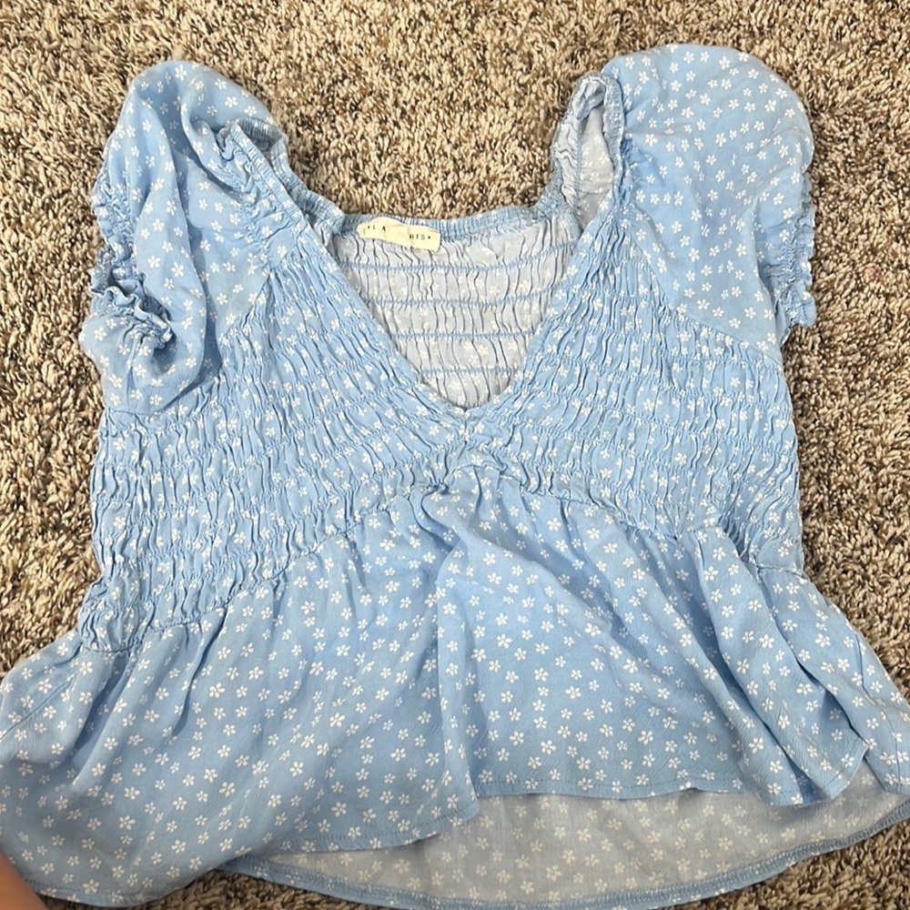 Pacsun top size medium.